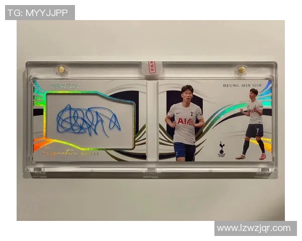 马赛克折射球星卡足球收藏魅力 诠释体育文化与艺术结合的完美之作